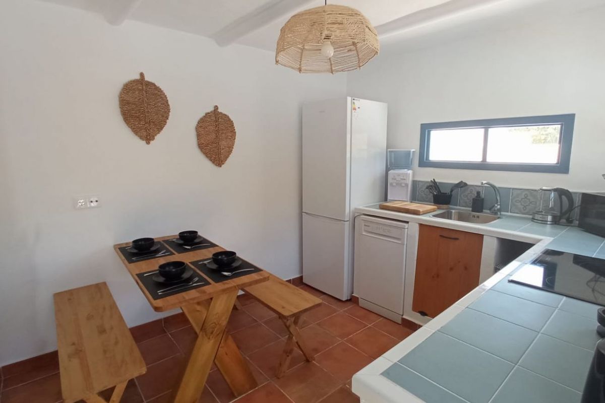 Cocina y comedor preparados para recibir
